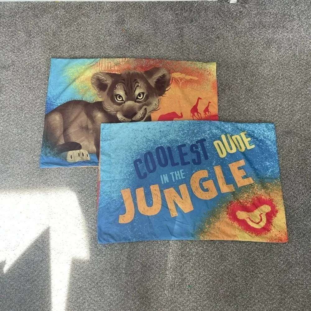 2 Disney The Lion King Reversible Pillowcases 20